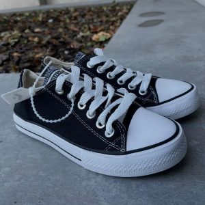 Converse negra